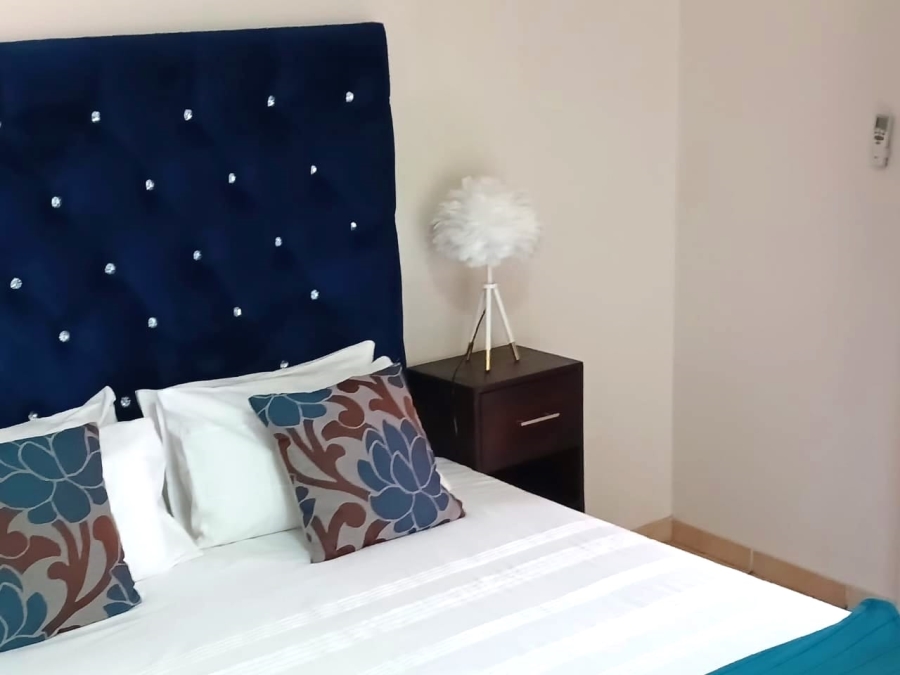 8 Bedroom Property for Sale in Cashan North West